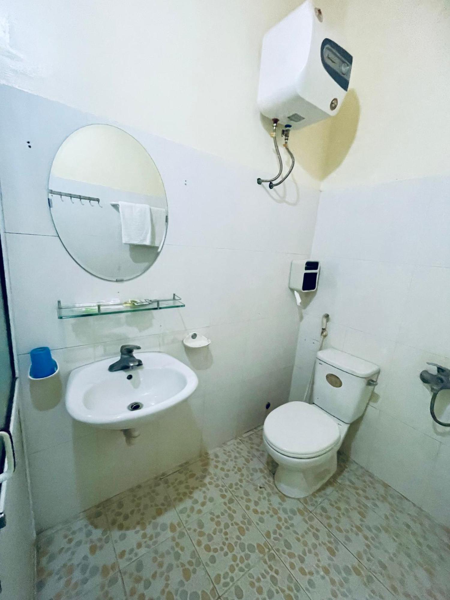 Lam Dao House Bed & Breakfast Dong Hoi Exterior photo